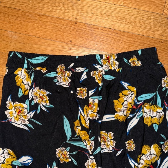 FARROW Floral Black Women's Trousers - MATCHING SET - Picture 4 of 5